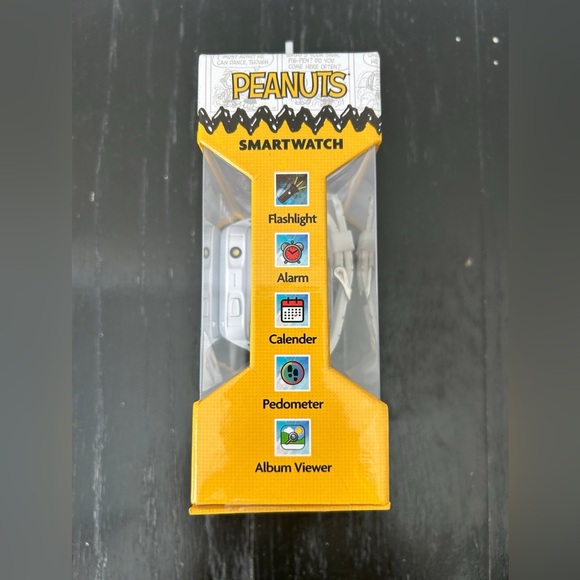 Kids' Snoopy Light Up
Smartwatch - Picture 4 of 9